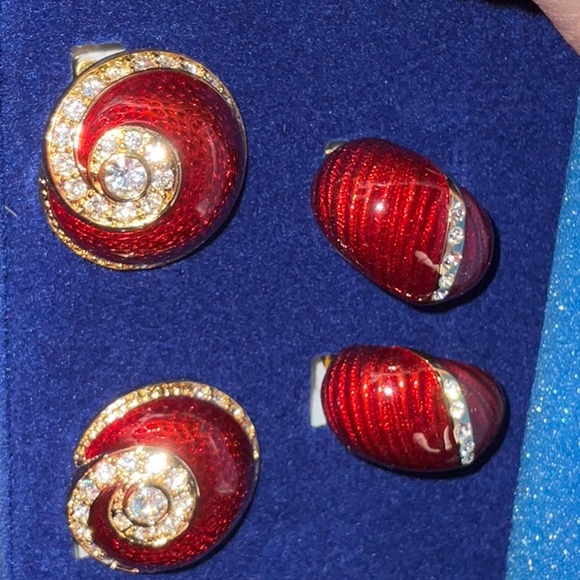 Camrose & Kross JBK Clip Earrings Gold-Tone Red Enamel Sparkly Crystals IOB - Picture 1 of 9
